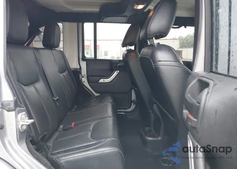 2017 Jeep Wrangler Unlimited Sahara 4X4 из США, поврежденный, VIN 1C4BJWEG8HL681775